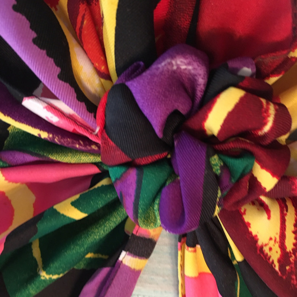 EASY NO TIE SELF CLOSING FASHION SCARF - Picture 6 of 6